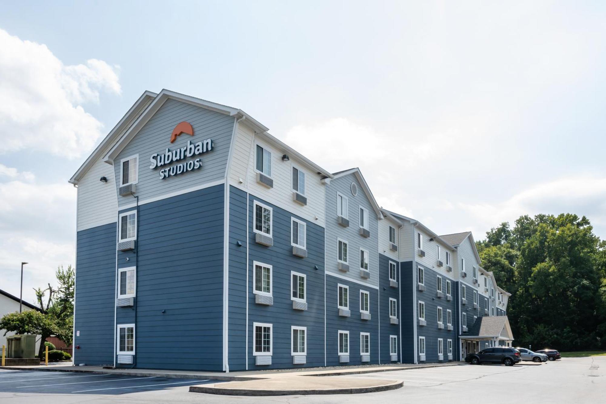 Where to Stay in the US: 11 Suburban Studios Hotels Worth Booking
