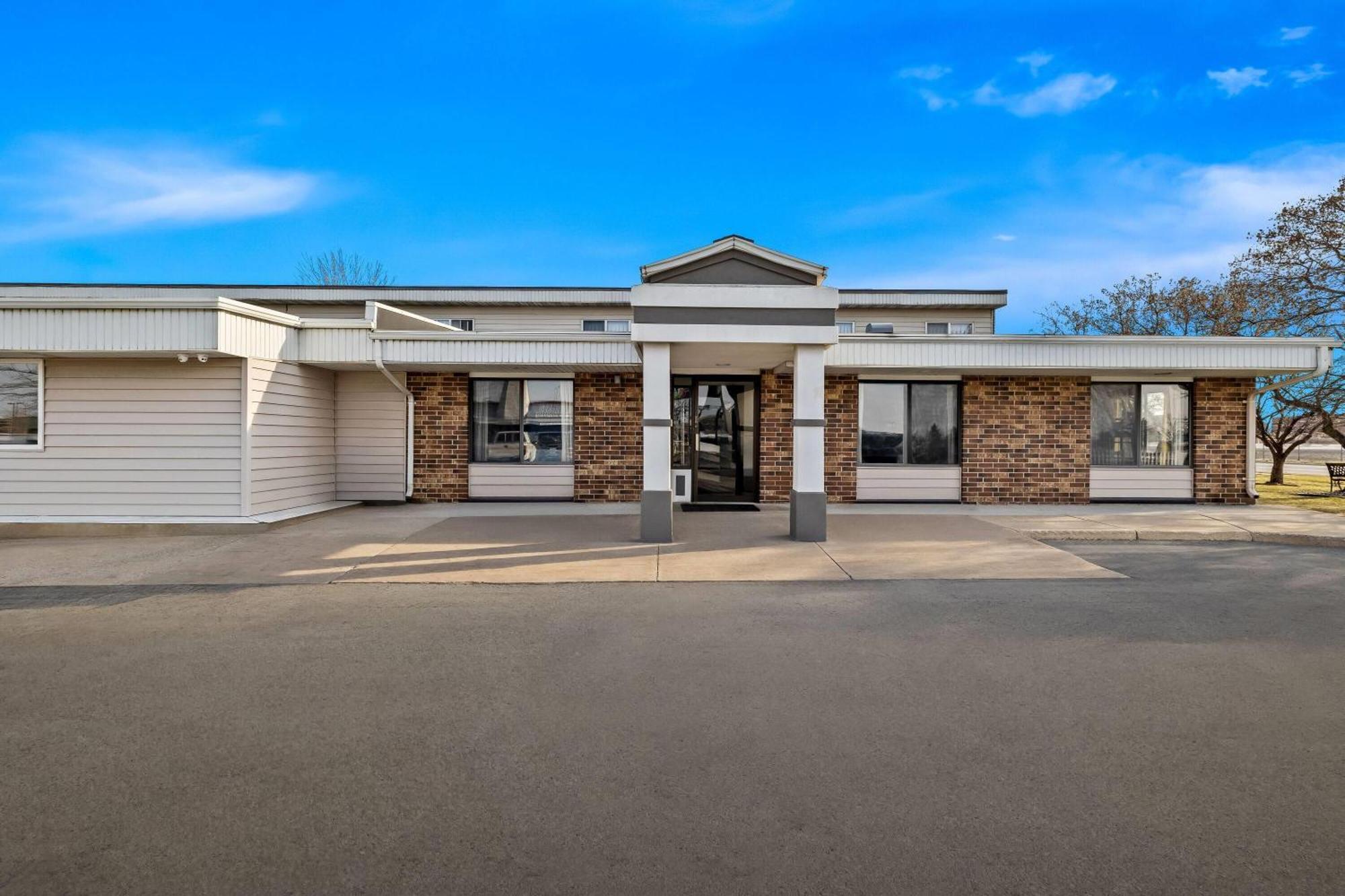 4 Airport Hotels Near Time Out, Fond du Lac Worth Booking