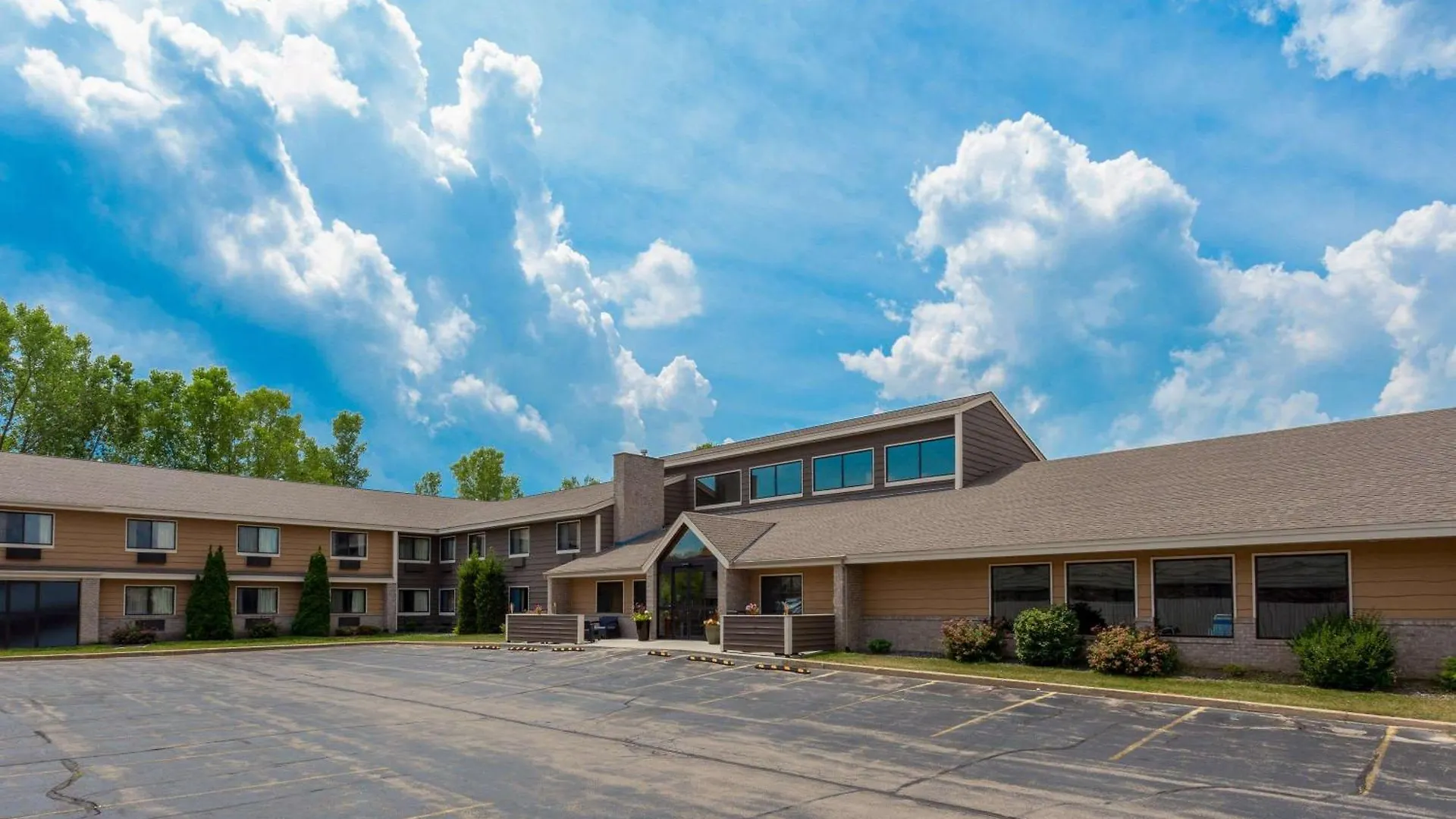14 AmericInn Hotels in Wisconsin That Deliver Real Value