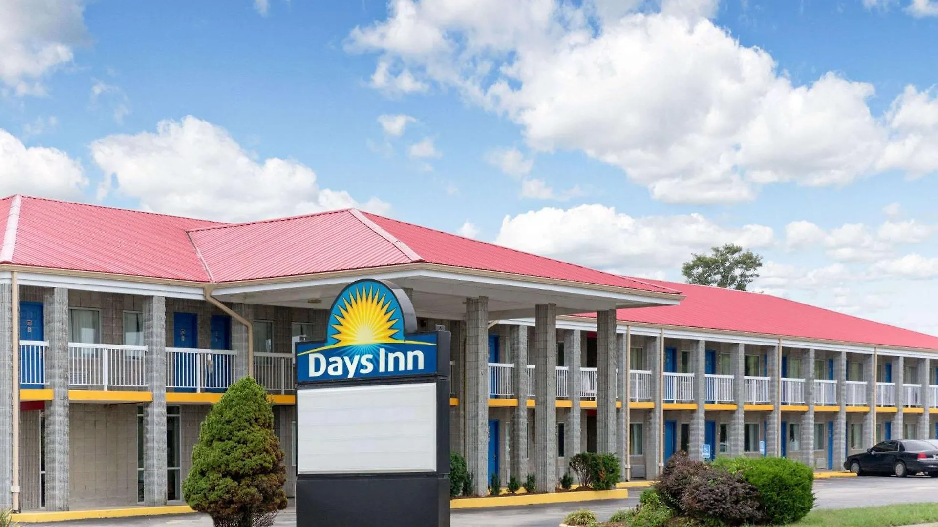 Staying Near Daniel Boone National Forest: 8 Couple Hotels Compared